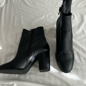 New black Booties
